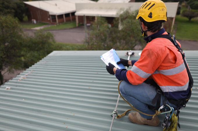 How to Maintain Your Commercial Flat Roof Through Maintenance